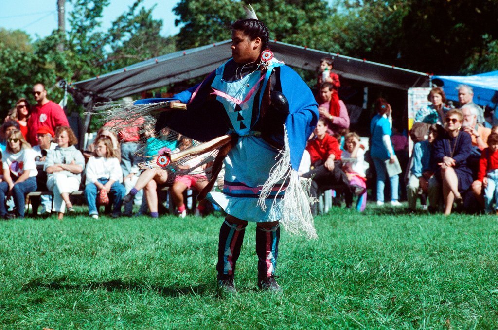 Members of the Chicago-area Native American community gather for an event - Chicago Sun-Times