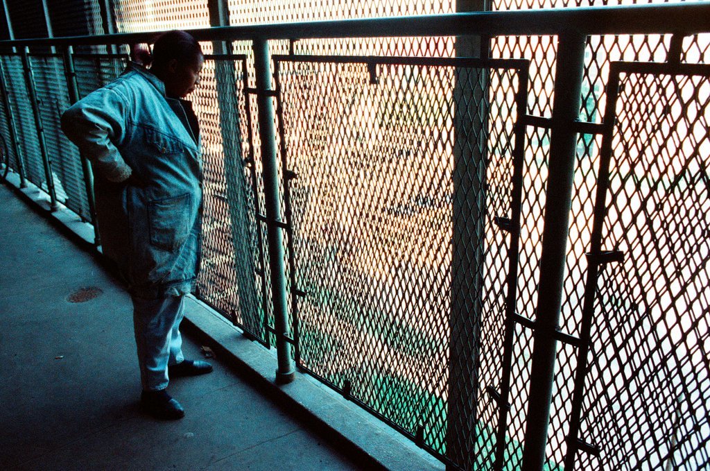 Chicago Sun-Times reporters speak with Cabrini Green residents and walk through some buildings - Chicago Sun-Times