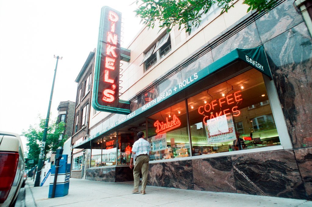 Views of stores that have recently closed in a declining shopping district near Lakeview - Chicago Sun-Times