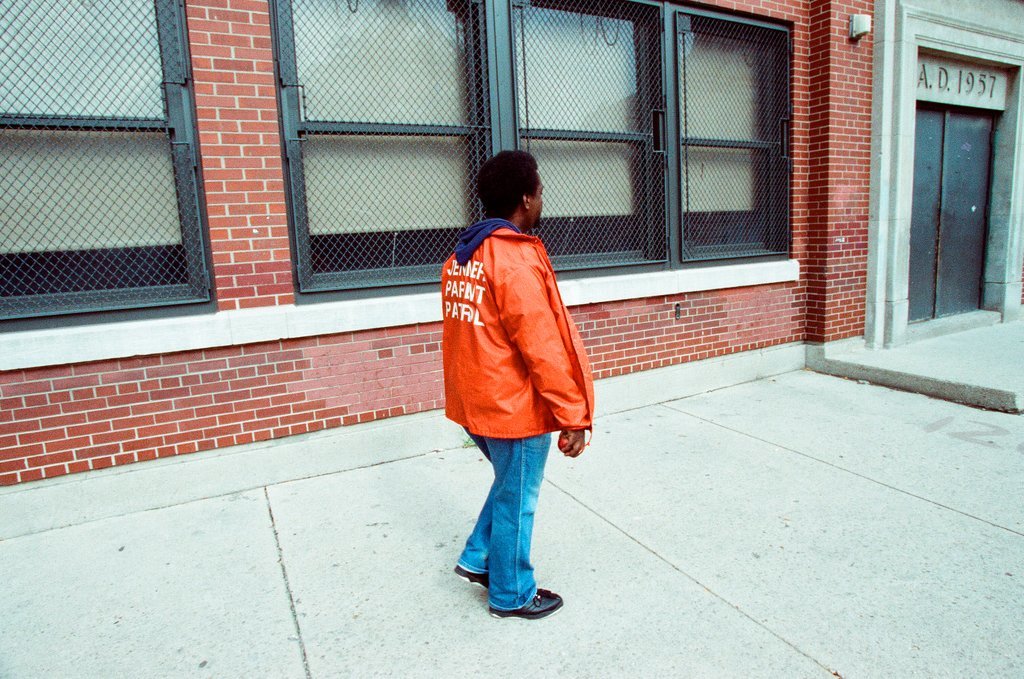 Pictures of clean up projects and residents at the Cabrini Green apartments - Chicago Sun-Times