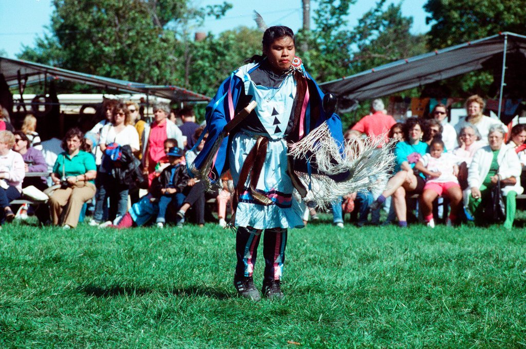Members of the Chicago-area Native American community gather for an event - Chicago Sun-Times