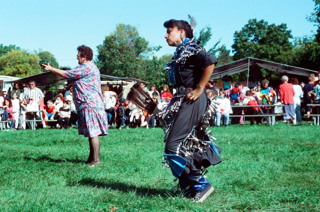 Members of the Chicago-area Native American community gather for an event - Chicago Sun-Times