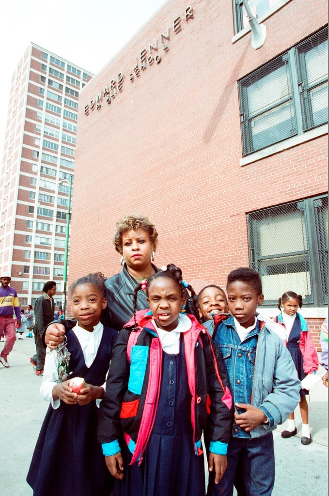 Pictures of clean up projects and residents at the Cabrini Green apartments - Chicago Sun-Times