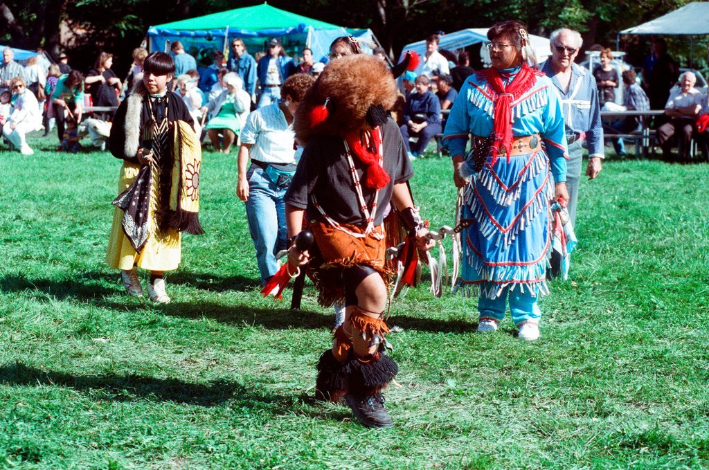 Members of the Chicago-area Native American community gather for an event - Chicago Sun-Times