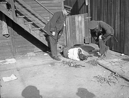 Victim of the 1919 Chicago Race Riots - Fujita, Jun, 1888-1963