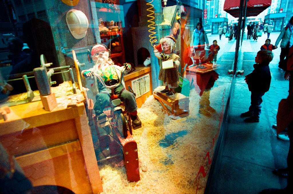Stores on State Street decorate their windows to fit a winter holiday theme - Chicago Sun-Times