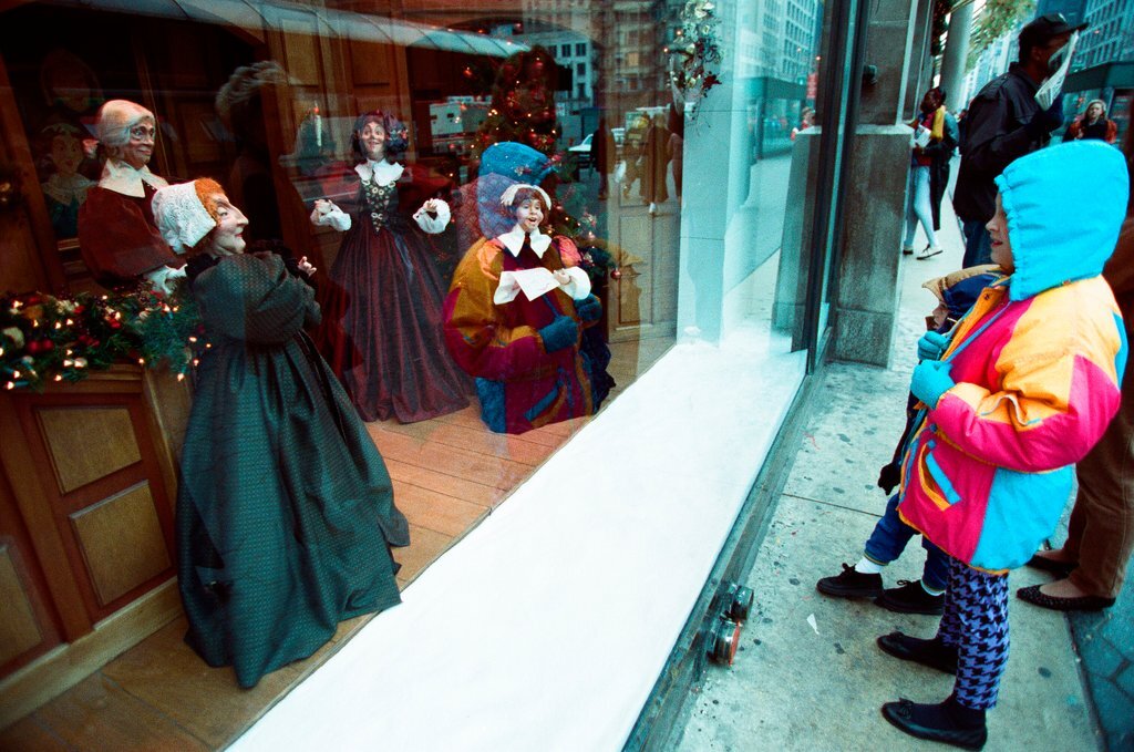 Stores on State Street decorate their windows to fit a winter holiday theme - Chicago Sun-Times