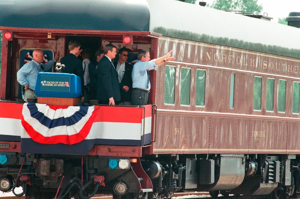 Republican presidential candidate George W. Bush and his wife Laura Bush hold a rally in Joliet - Chicago Sun-Times
