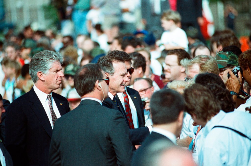 President George H.W. Bush arrives at O'Hare airport for his re-election campaign - Chicago Sun-Times