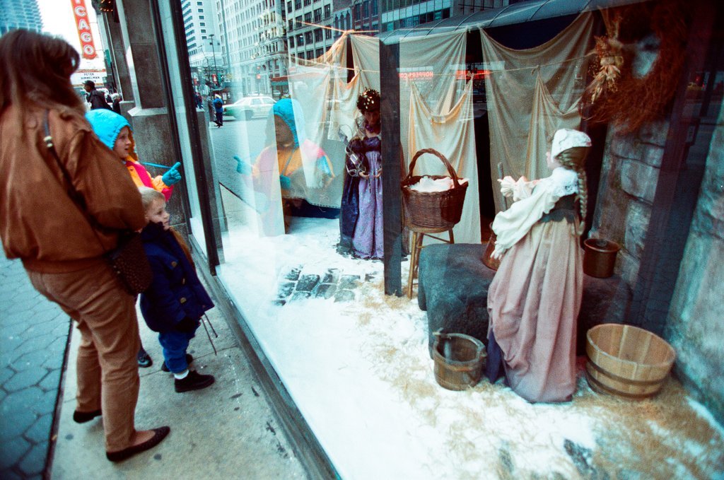 Stores on State Street decorate their windows to fit a winter holiday theme - Chicago Sun-Times