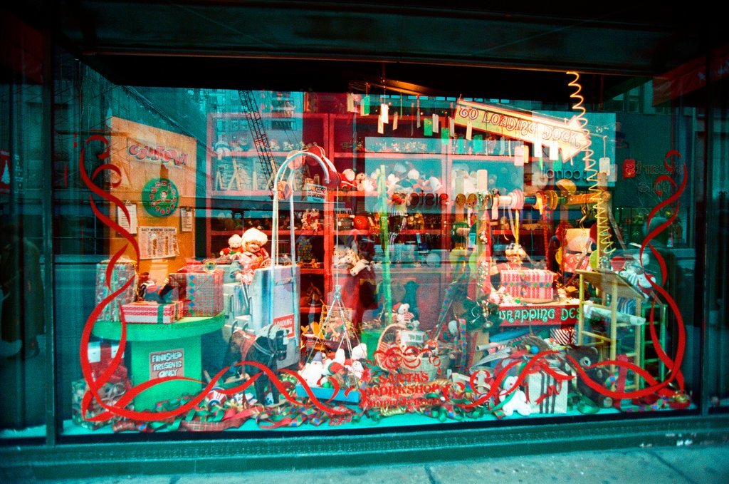 Stores on State Street decorate their windows to fit a winter holiday theme - Chicago Sun-Times