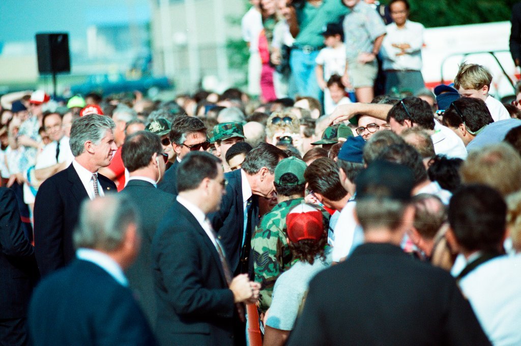 President George H.W. Bush arrives at O'Hare airport for his re-election campaign - Chicago Sun-Times