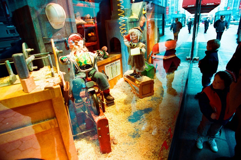 Stores on State Street decorate their windows to fit a winter holiday theme - Chicago Sun-Times