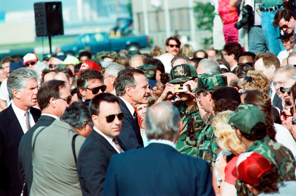 President George H.W. Bush arrives at O'Hare airport for his re-election campaign - Chicago Sun-Times