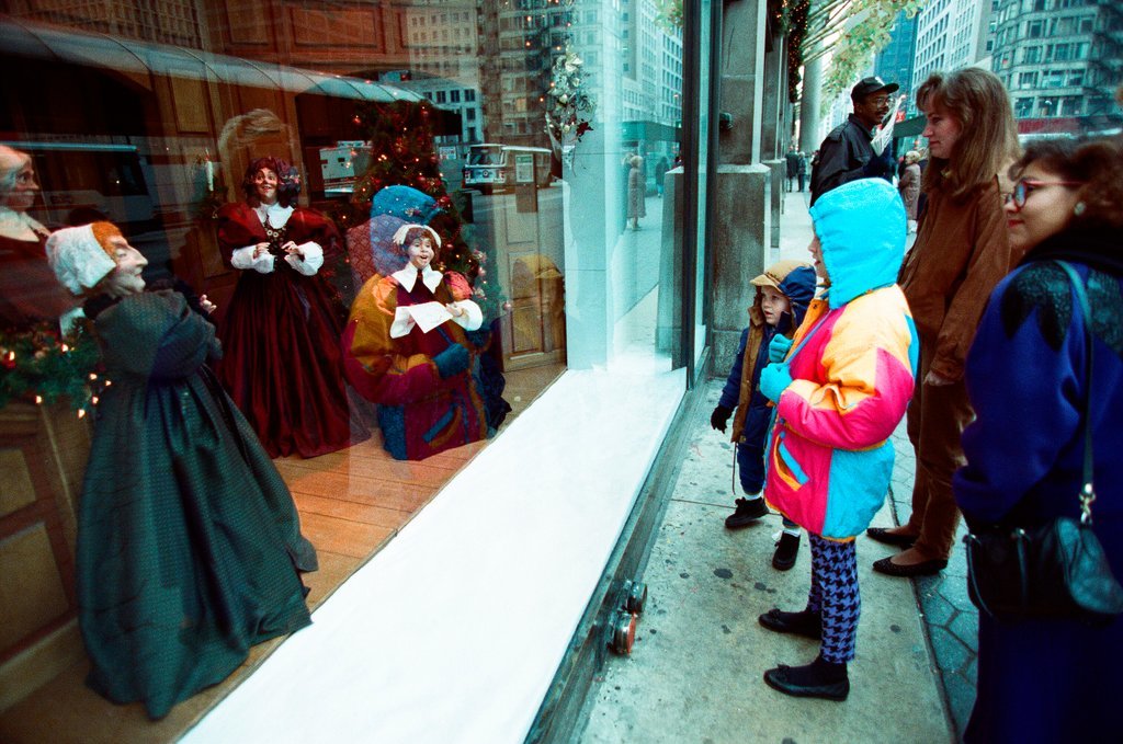 Stores on State Street decorate their windows to fit a winter holiday theme - Chicago Sun-Times