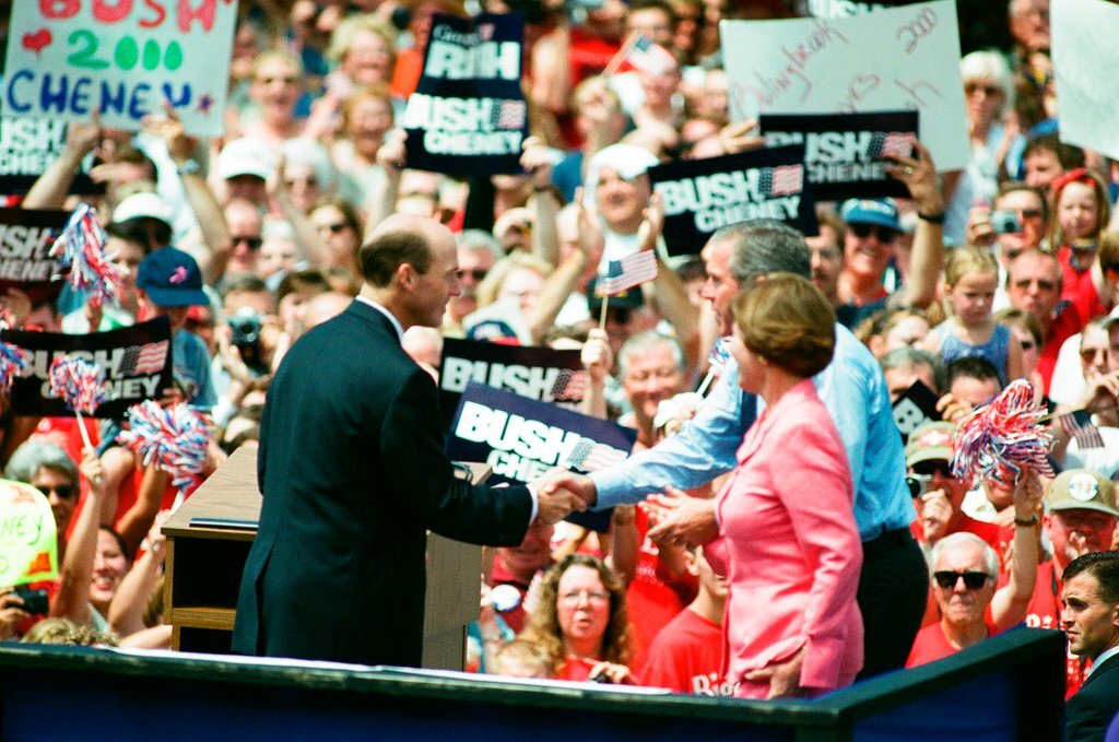Republican presidential candidate George W. Bush and his wife Laura Bush hold a rally in Joliet - Chicago Sun-Times