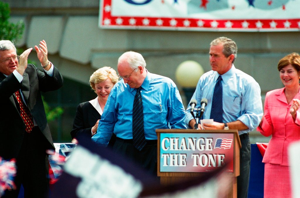 Republican presidential candidate George W. Bush and his wife Laura Bush hold a rally in Joliet - Chicago Sun-Times