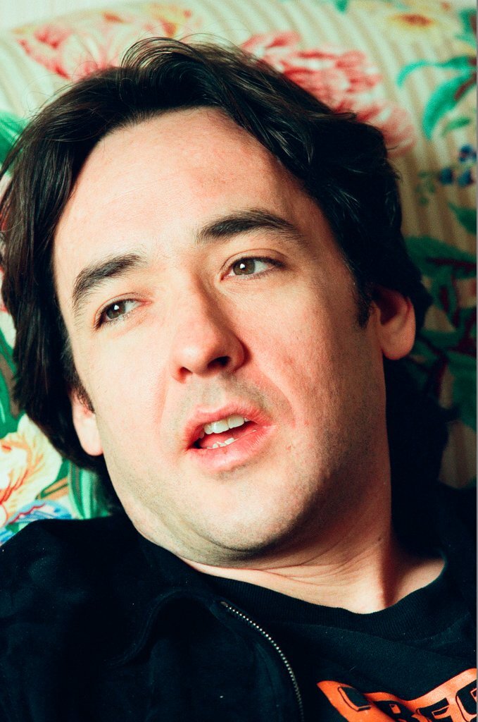 John Cusack speaks with a reporter about the release of 'High Fidelity' - Chicago Sun-Times