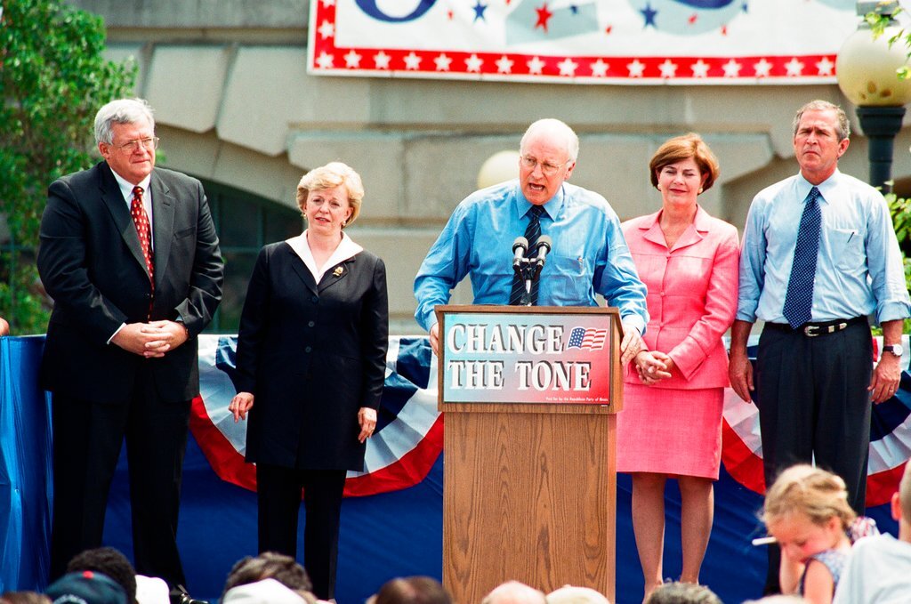 Republican presidential candidate George W. Bush and his wife Laura Bush hold a rally in Joliet - Chicago Sun-Times