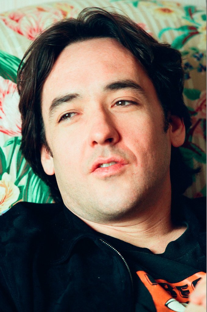 John Cusack speaks with a reporter about the release of 'High Fidelity' - Chicago Sun-Times