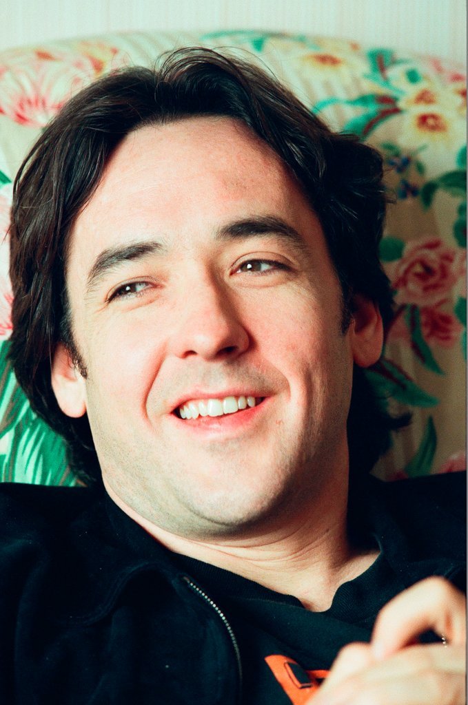 John Cusack speaks with a reporter about the release of 'High Fidelity' - Chicago Sun-Times