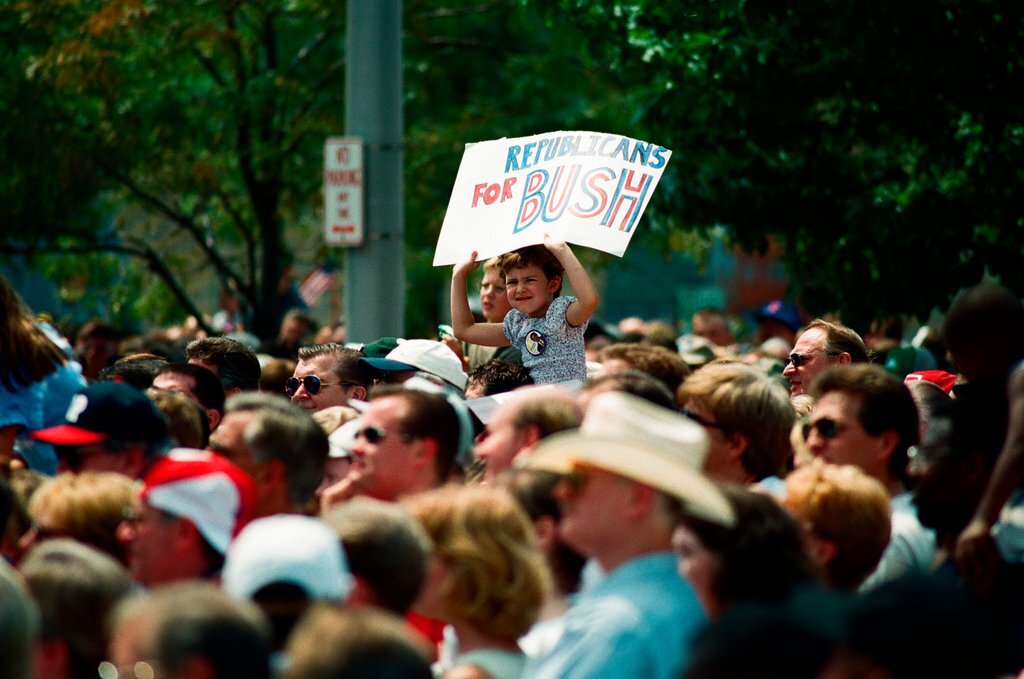 Republican presidential candidate George W. Bush and his wife Laura Bush hold a rally in Joliet - Chicago Sun-Times