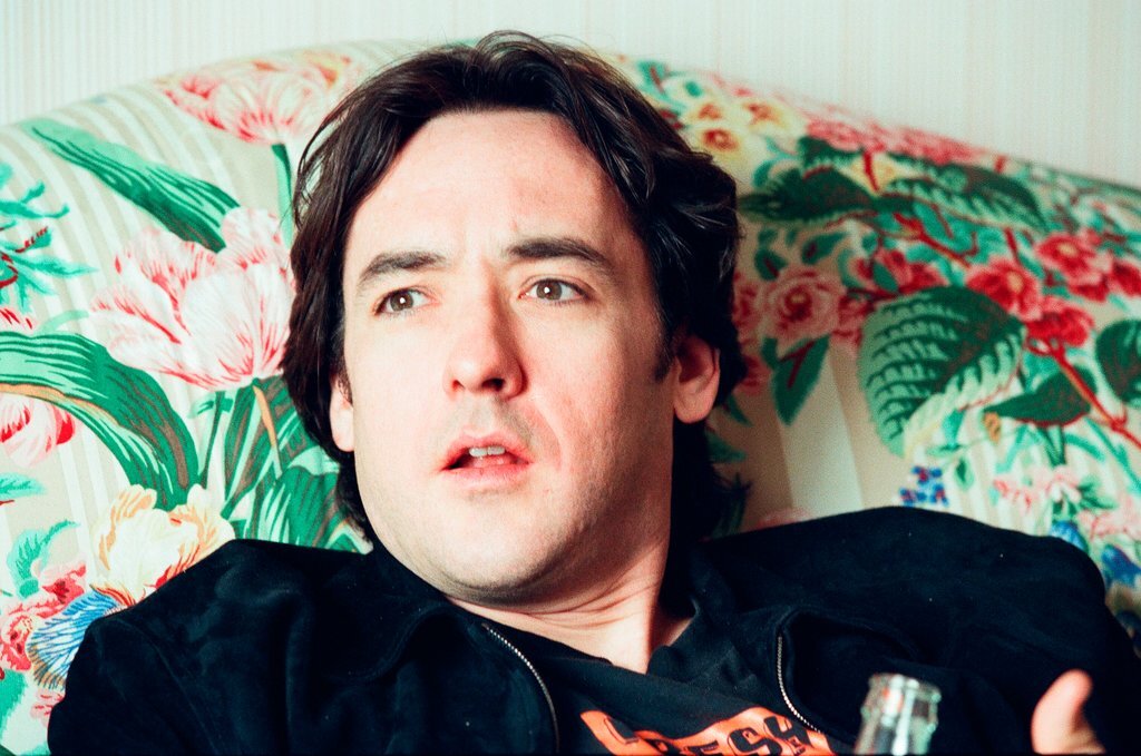 John Cusack speaks with a reporter about the release of 'High Fidelity' - Chicago Sun-Times
