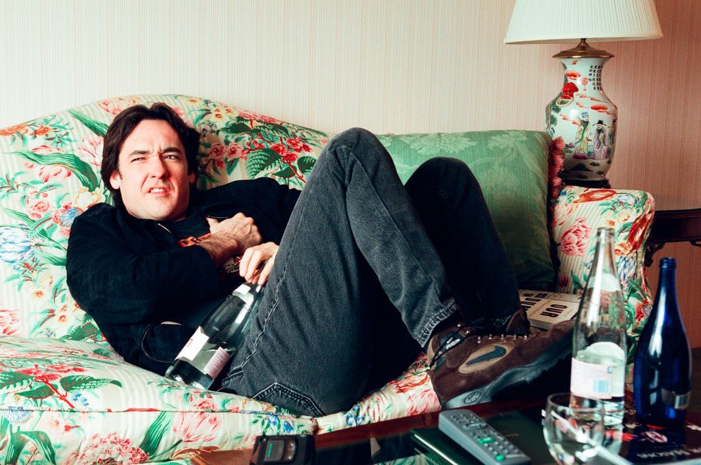 John Cusack speaks with a reporter about the release of 'High Fidelity' - Chicago Sun-Times