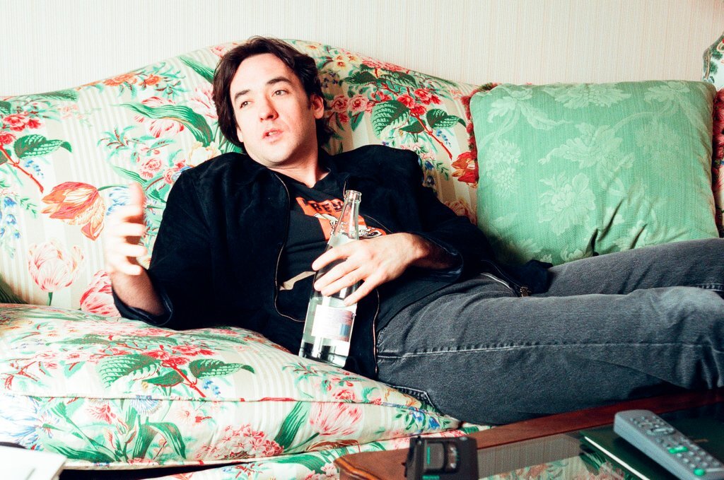 John Cusack speaks with a reporter about the release of 'High Fidelity' - Chicago Sun-Times