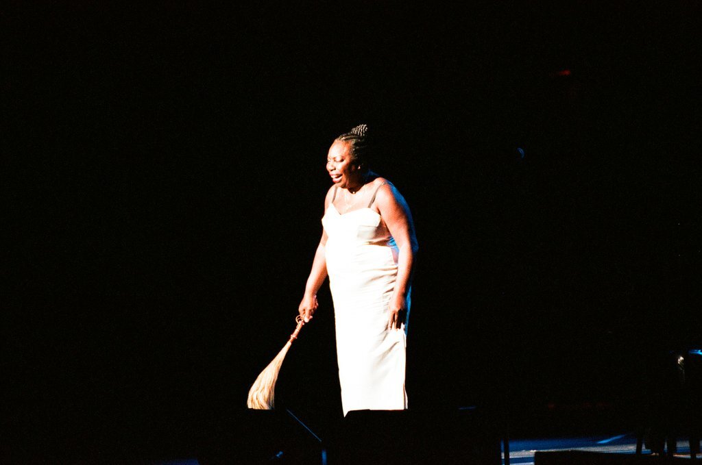 Singer Nina Simone performs at the Oriental Theatre - Chicago Sun-Times