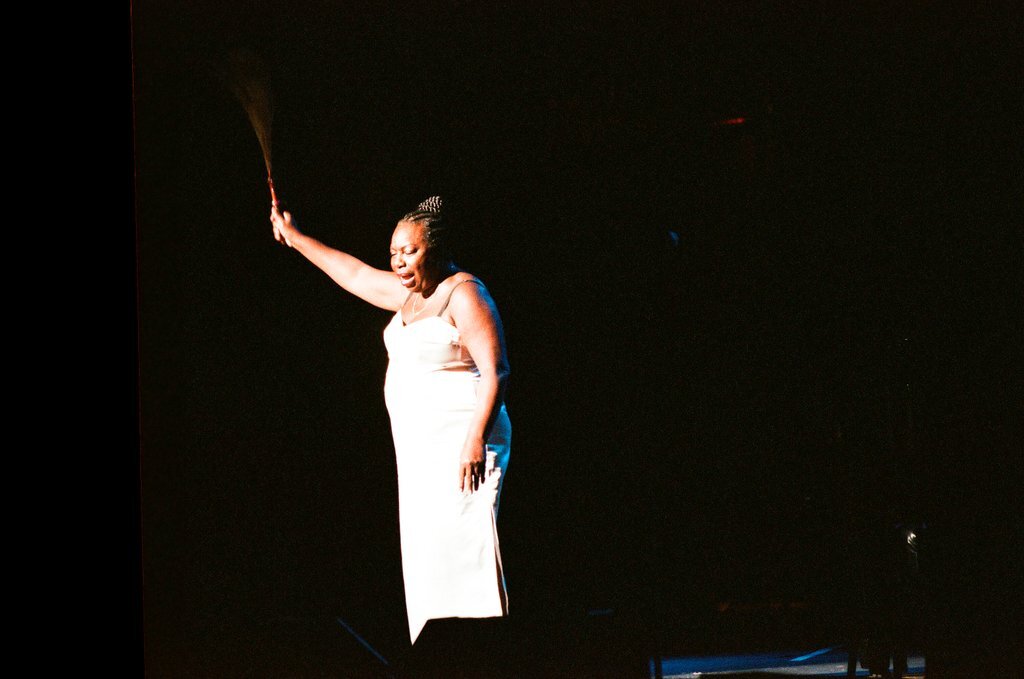 Singer Nina Simone performs at the Oriental Theatre - Chicago Sun-Times