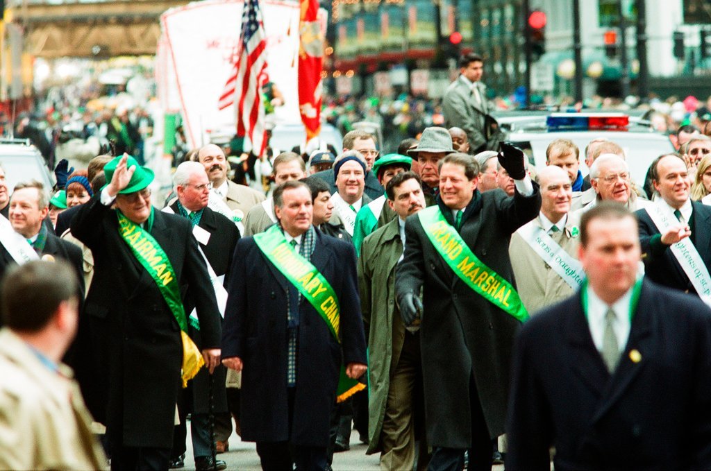 Al Gore leads the Saint Patrick's Day Parade - Chicago Sun-Times