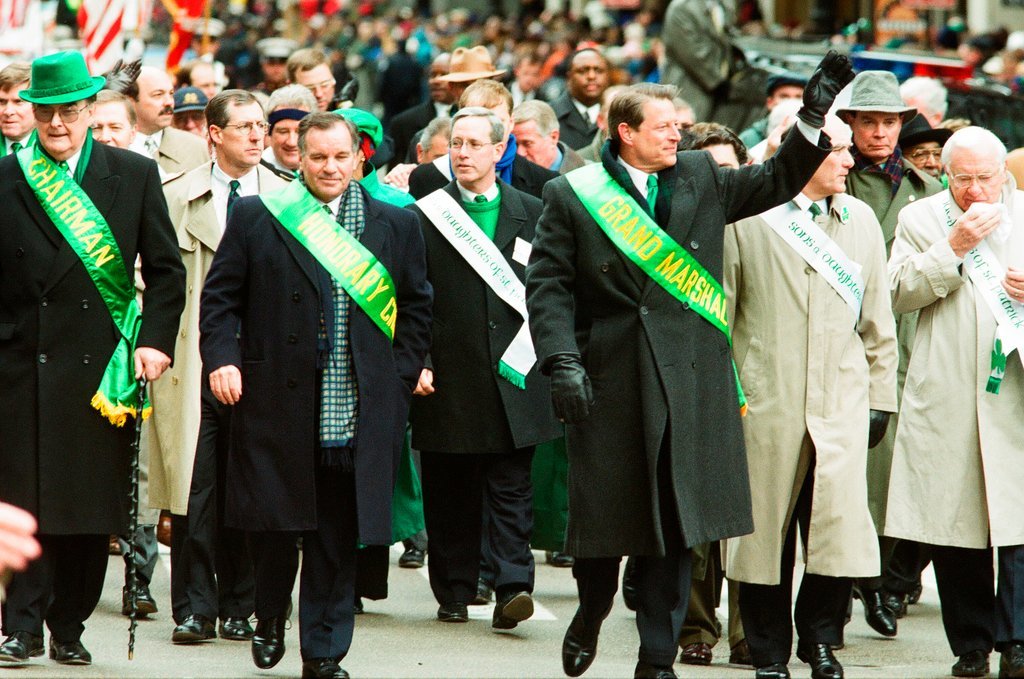 Al Gore leads the Saint Patrick's Day Parade - Chicago Sun-Times