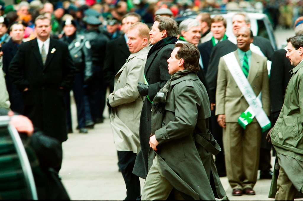 Al Gore leads the Saint Patrick's Day Parade - Chicago Sun-Times