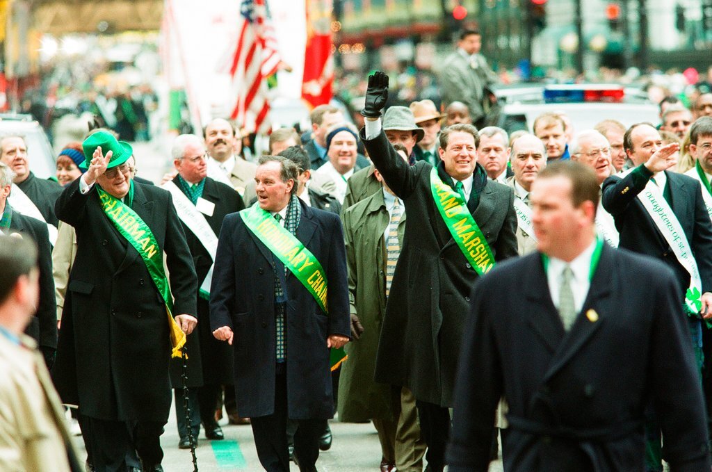 Al Gore leads the Saint Patrick's Day Parade - Chicago Sun-Times