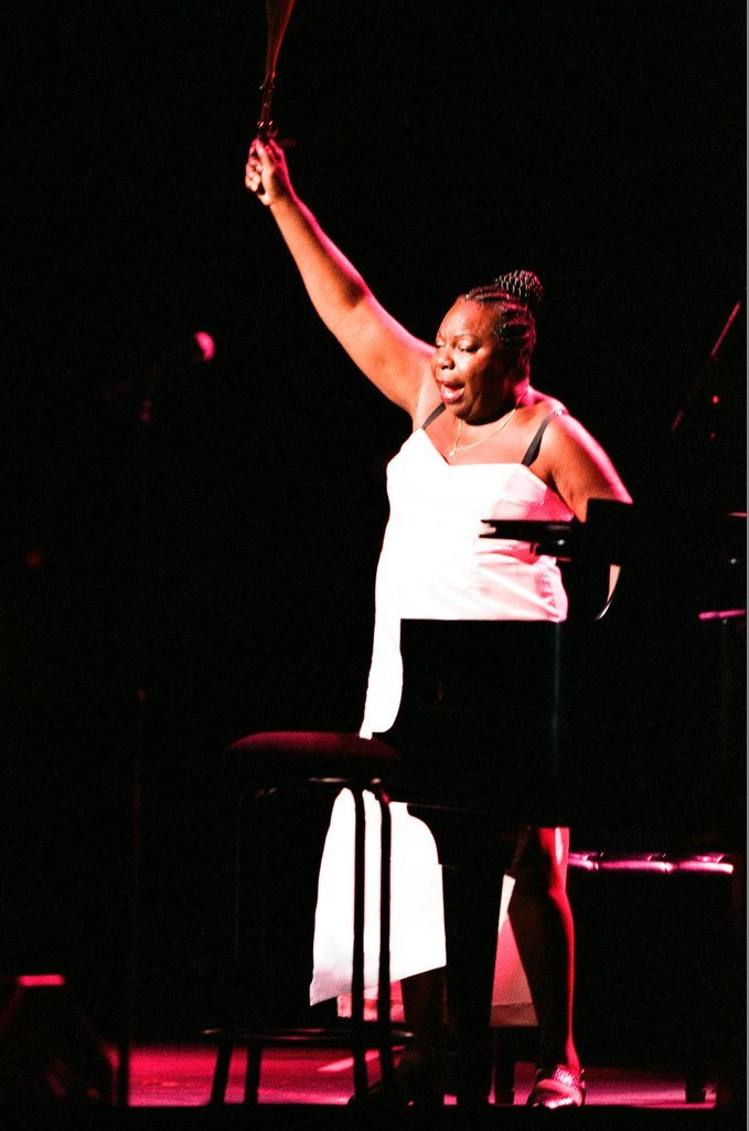 Singer Nina Simone performs at the Oriental Theatre - Chicago Sun-Times