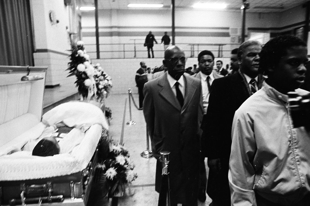 Mourners attend the wake of Ben Wilson - Chicago Sun-Times