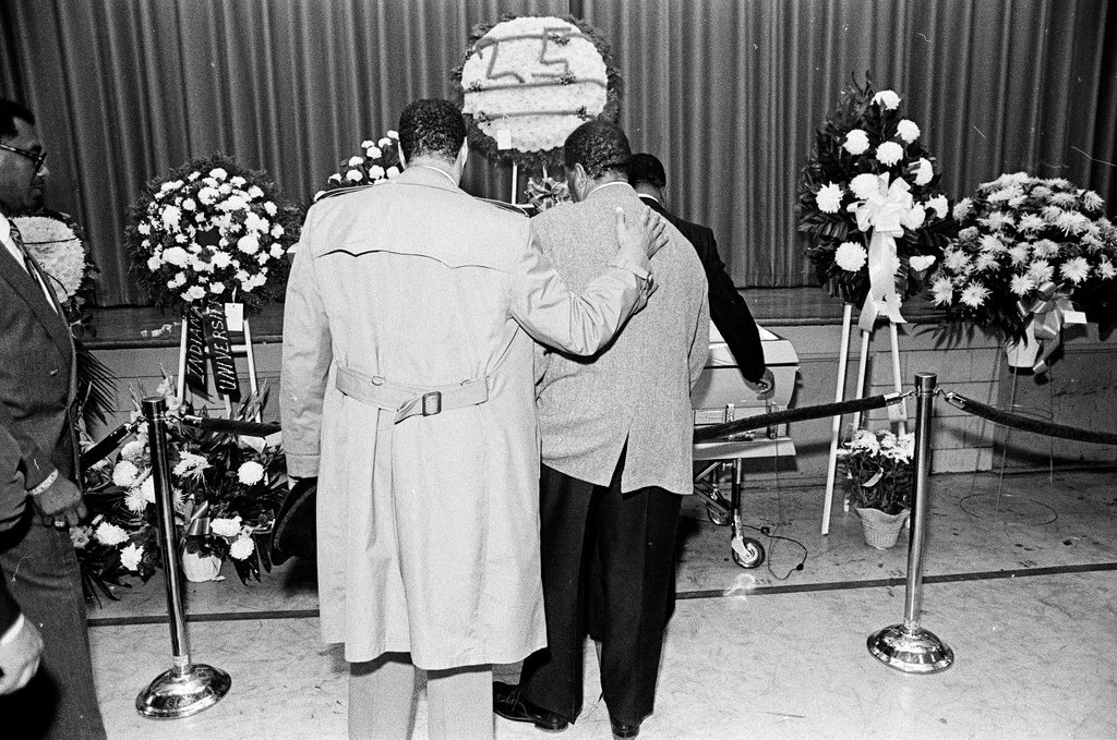 Mourners attend the wake of Ben Wilson - Chicago Sun-Times