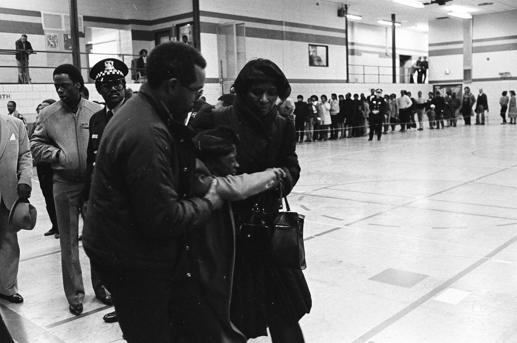 Mourners attend the wake of Ben Wilson - Chicago Sun-Times