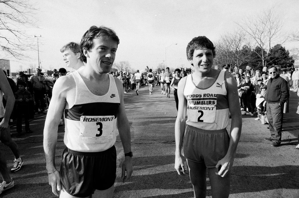 Runners participate in the Rosemont 10k Turkey Trot - Chicago Sun-Times