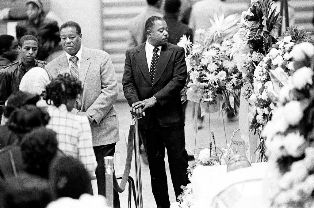 Mourners attend the wake of Ben Wilson - Chicago Sun-Times