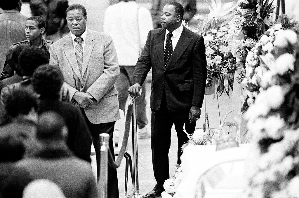 Mourners attend the wake of Ben Wilson - Chicago Sun-Times
