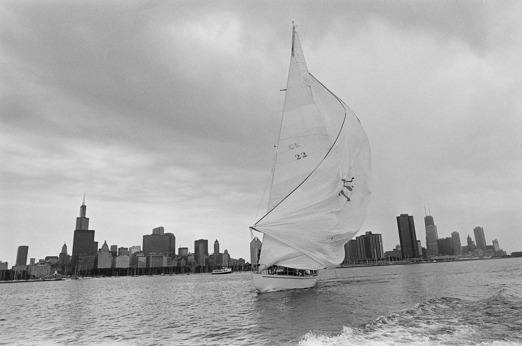 Sailors aboard the 12-meter yacht, Windancer, battle the wind on Lake Michigan - Chicago Sun-Times