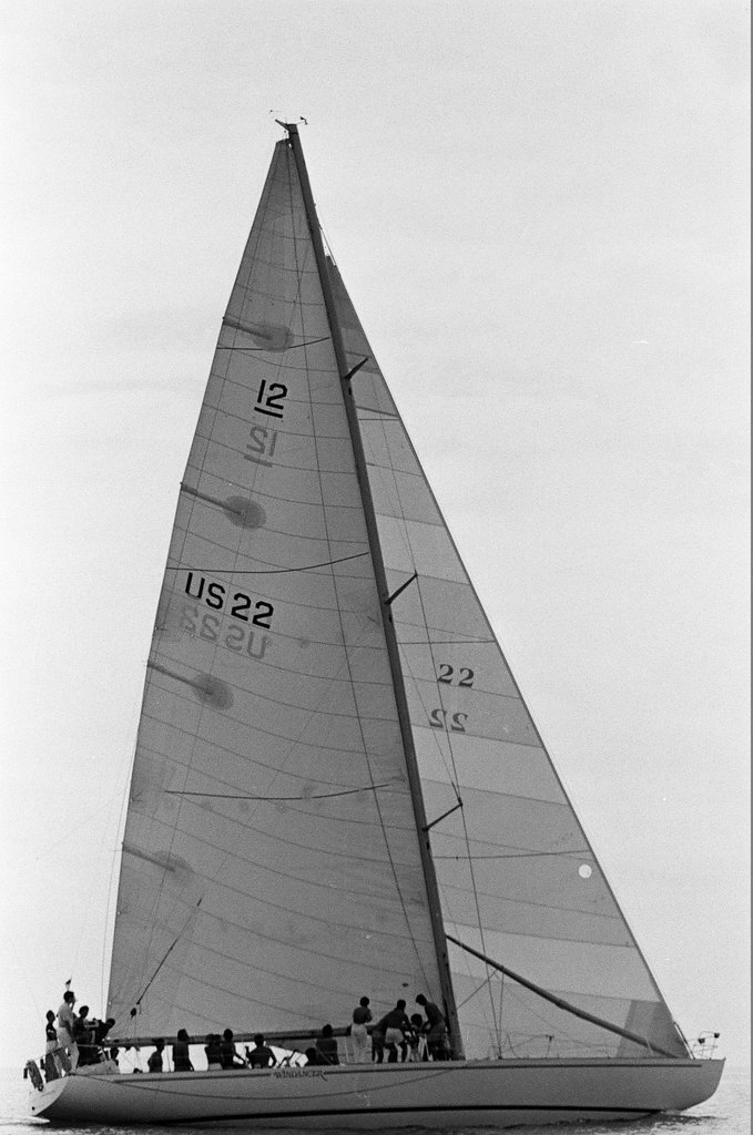 Sailors aboard the 12-meter yacht, Windancer, battle the wind on Lake Michigan - Chicago Sun-Times