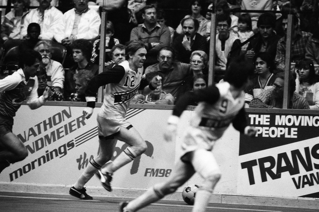 The Chicago Sting plays soccer against the Cleveland Force - Chicago Sun-Times