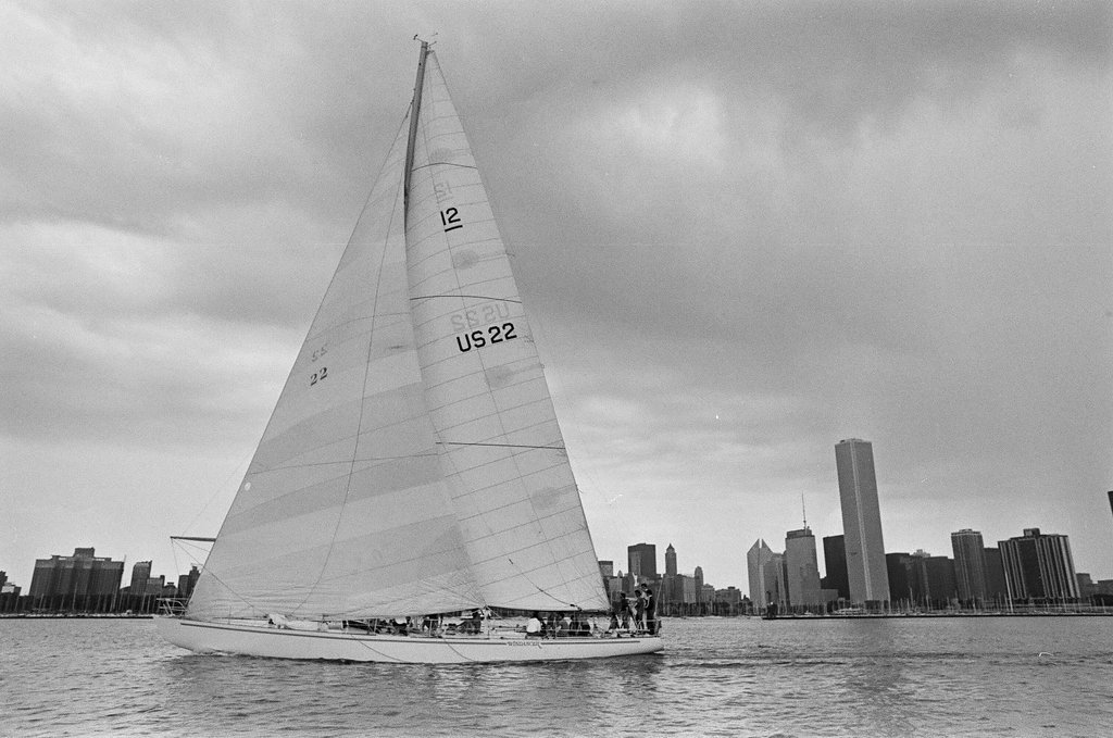 Sailors aboard the 12-meter yacht, Windancer, battle the wind on Lake Michigan - Chicago Sun-Times