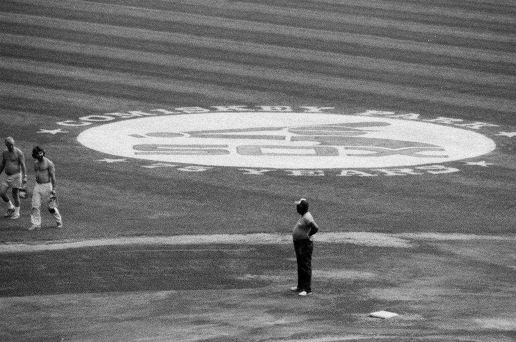 Center field of Comiskey Park now has a '75 Years' sign to commemorate the park's opening - Chicago Sun-Times