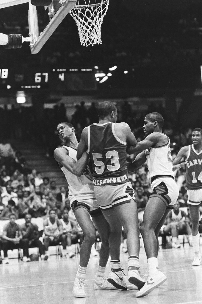 Carver and Manley high schools compete in the public league basketball semifinals - Chicago Sun-Times