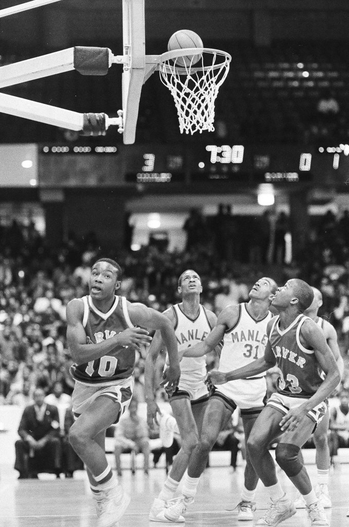 Carver and Manley high schools compete in the public league basketball semifinals - Chicago Sun-Times