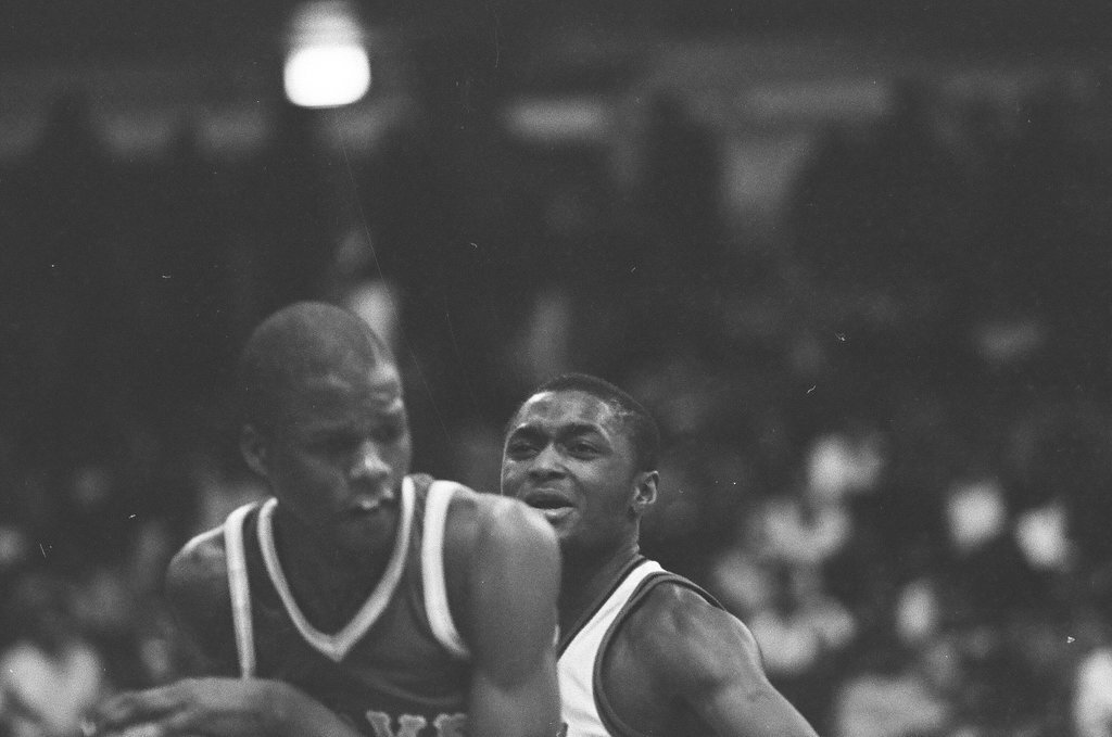 Carver and Manley high schools compete in the public league basketball semifinals - Chicago Sun-Times